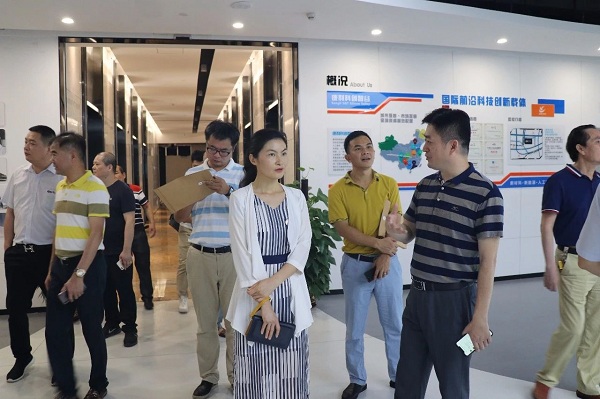 橫崗街道工商聯（商會）領導、企業家蒞臨康利城考察