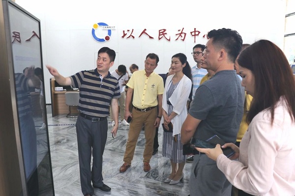 橫崗街道工商聯（商會）領導、企業家蒞臨康利城考察
